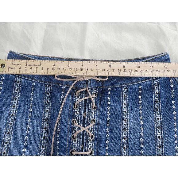 WONDERLY | Boho Embroidered Denim Skirt Size 26 - Picture 5 of 7